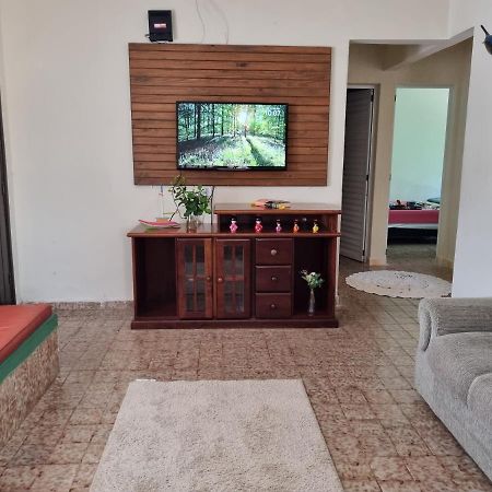 Confortavel Casa Com Piscina E Churrasqueira A 100M Da Praia Caraguatatuba Buitenkant foto