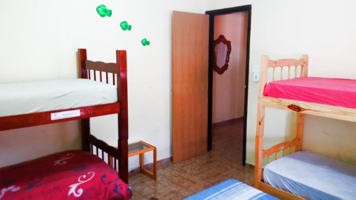 Confortavel Casa Com Piscina E Churrasqueira A 100M Da Praia Caraguatatuba Buitenkant foto