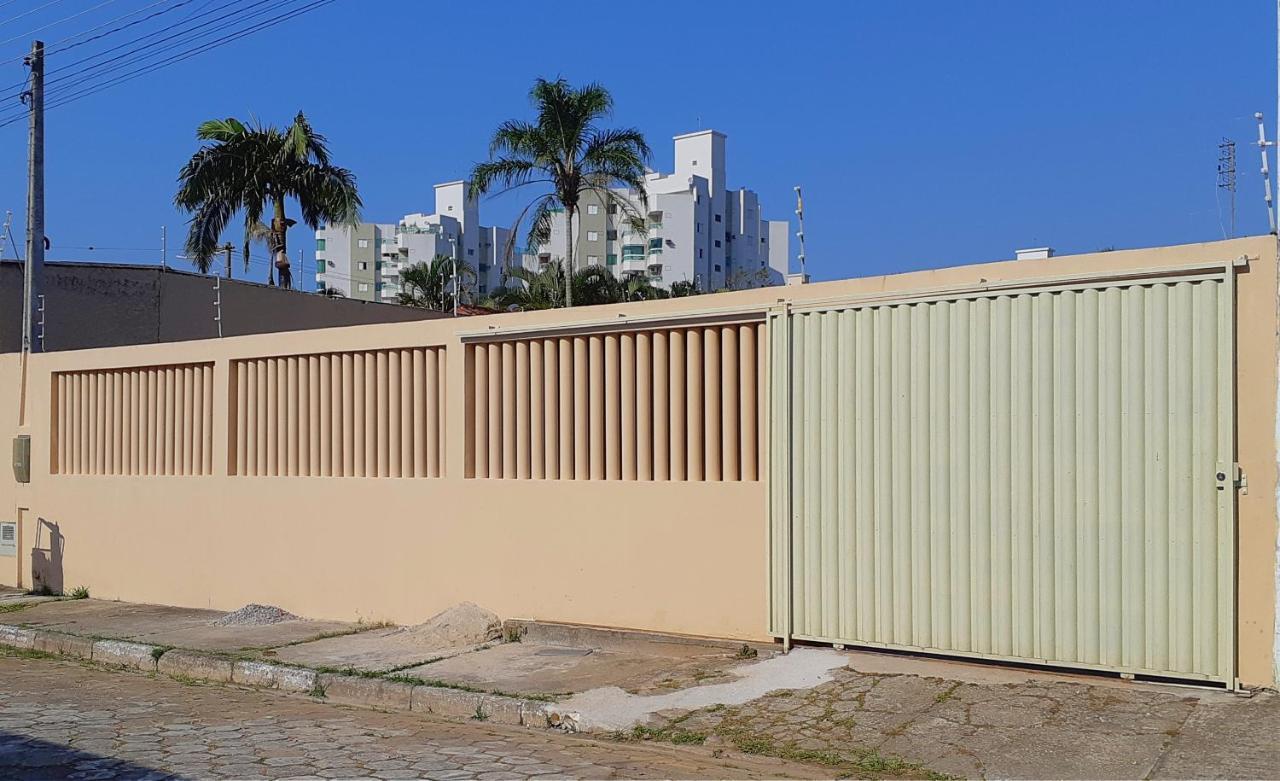 Confortavel Casa Com Piscina E Churrasqueira A 100M Da Praia Caraguatatuba Buitenkant foto