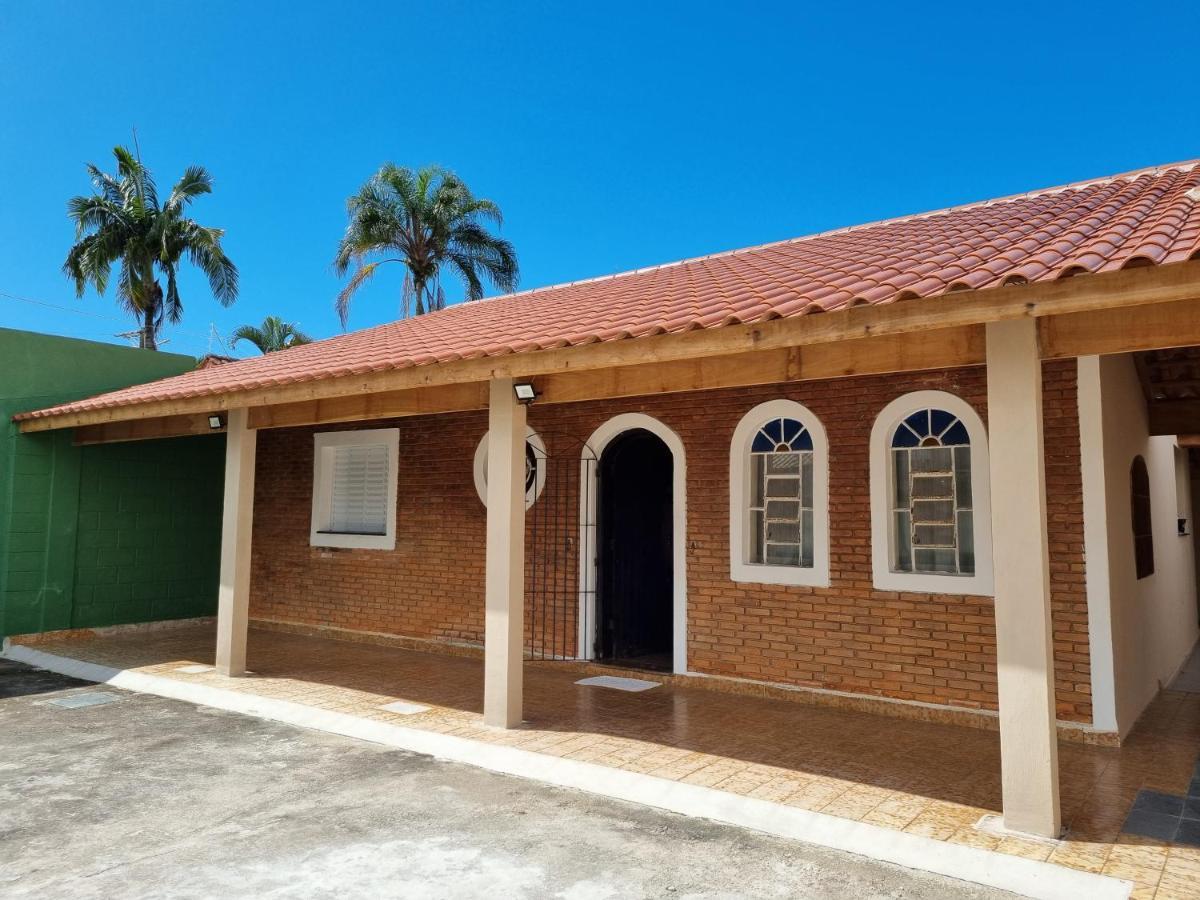 Confortavel Casa Com Piscina E Churrasqueira A 100M Da Praia Caraguatatuba Buitenkant foto